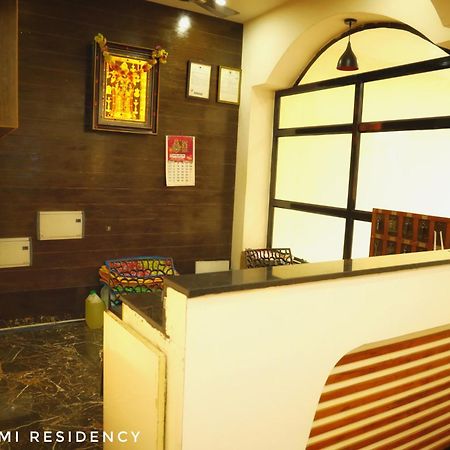 蒂鲁帕蒂 Sri Lakshmi Residency酒店 外观 照片
