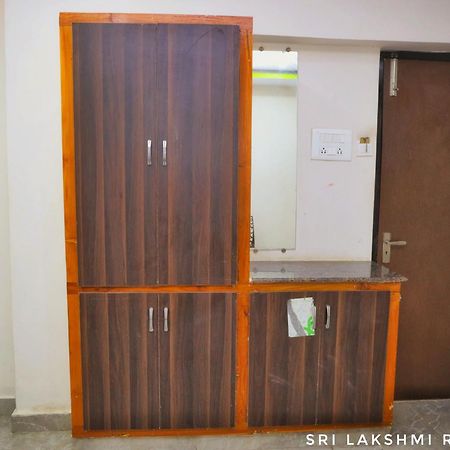 蒂鲁帕蒂 Sri Lakshmi Residency酒店 外观 照片