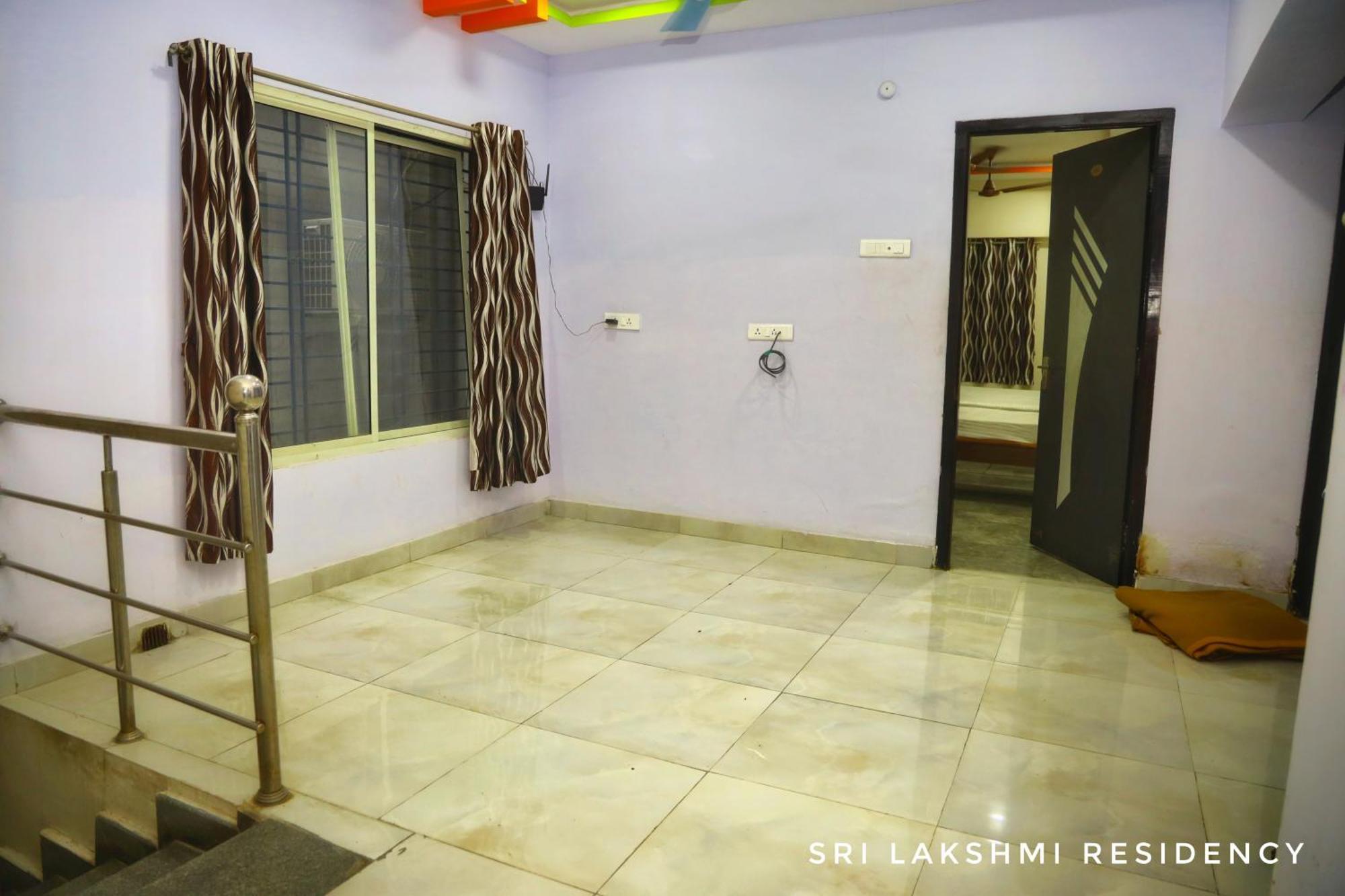 蒂鲁帕蒂 Sri Lakshmi Residency酒店 外观 照片