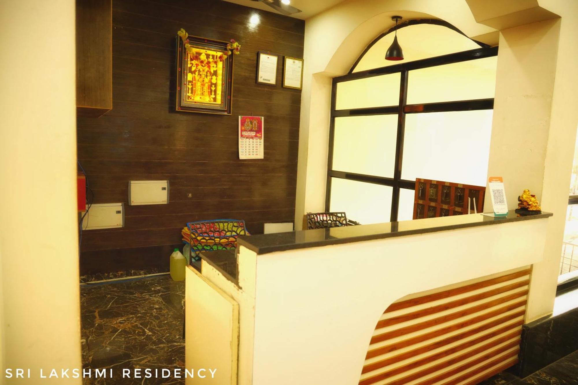 蒂鲁帕蒂 Sri Lakshmi Residency酒店 外观 照片