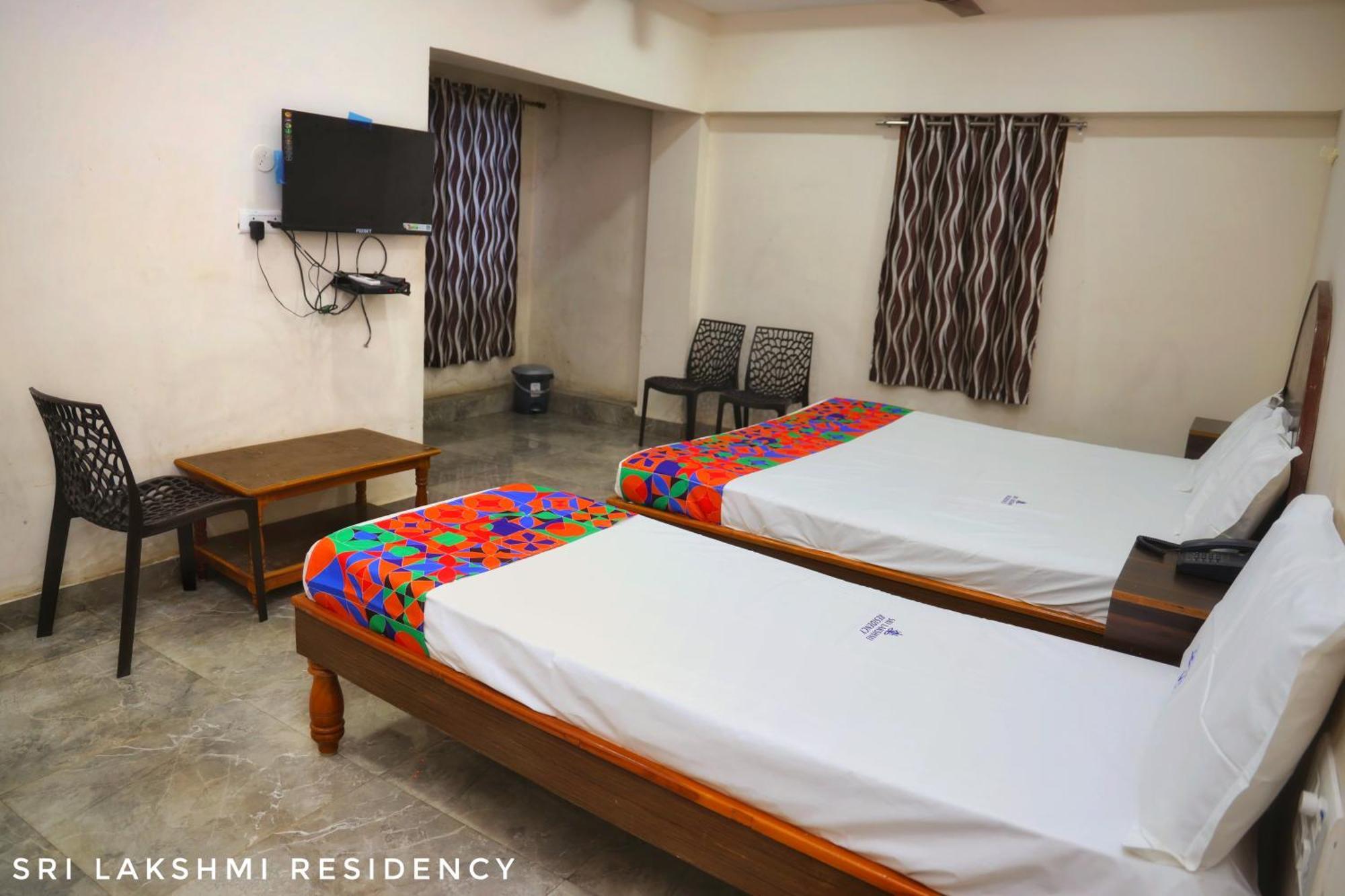 蒂鲁帕蒂 Sri Lakshmi Residency酒店 外观 照片
