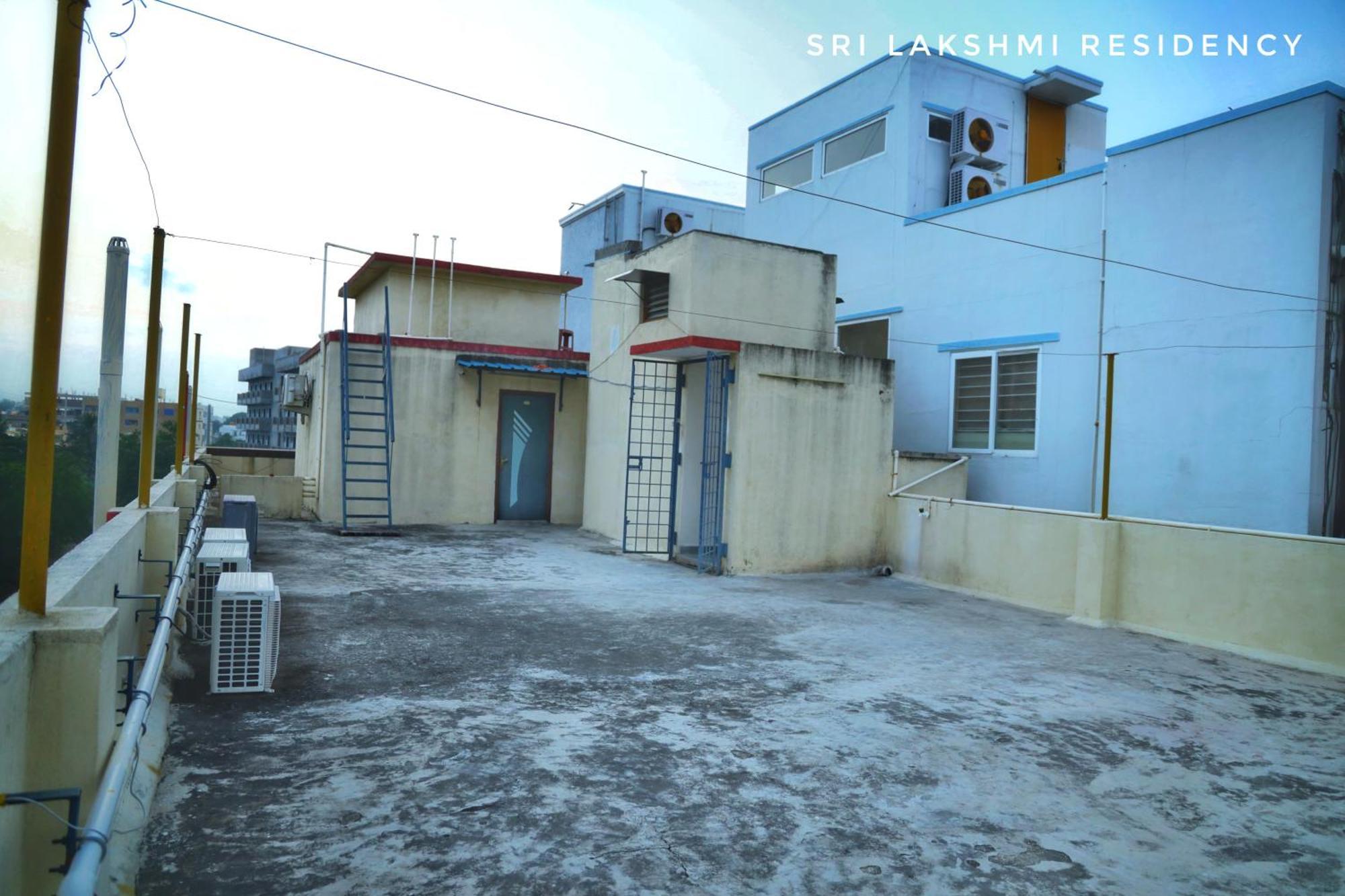 蒂鲁帕蒂 Sri Lakshmi Residency酒店 外观 照片